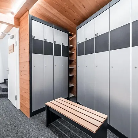 Kusi's Ranch Studio Nr- 1 Allalinhorn By Interhome * Saas-Fee